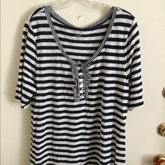 Old Navy Tops - NWT Old Navy Shirt